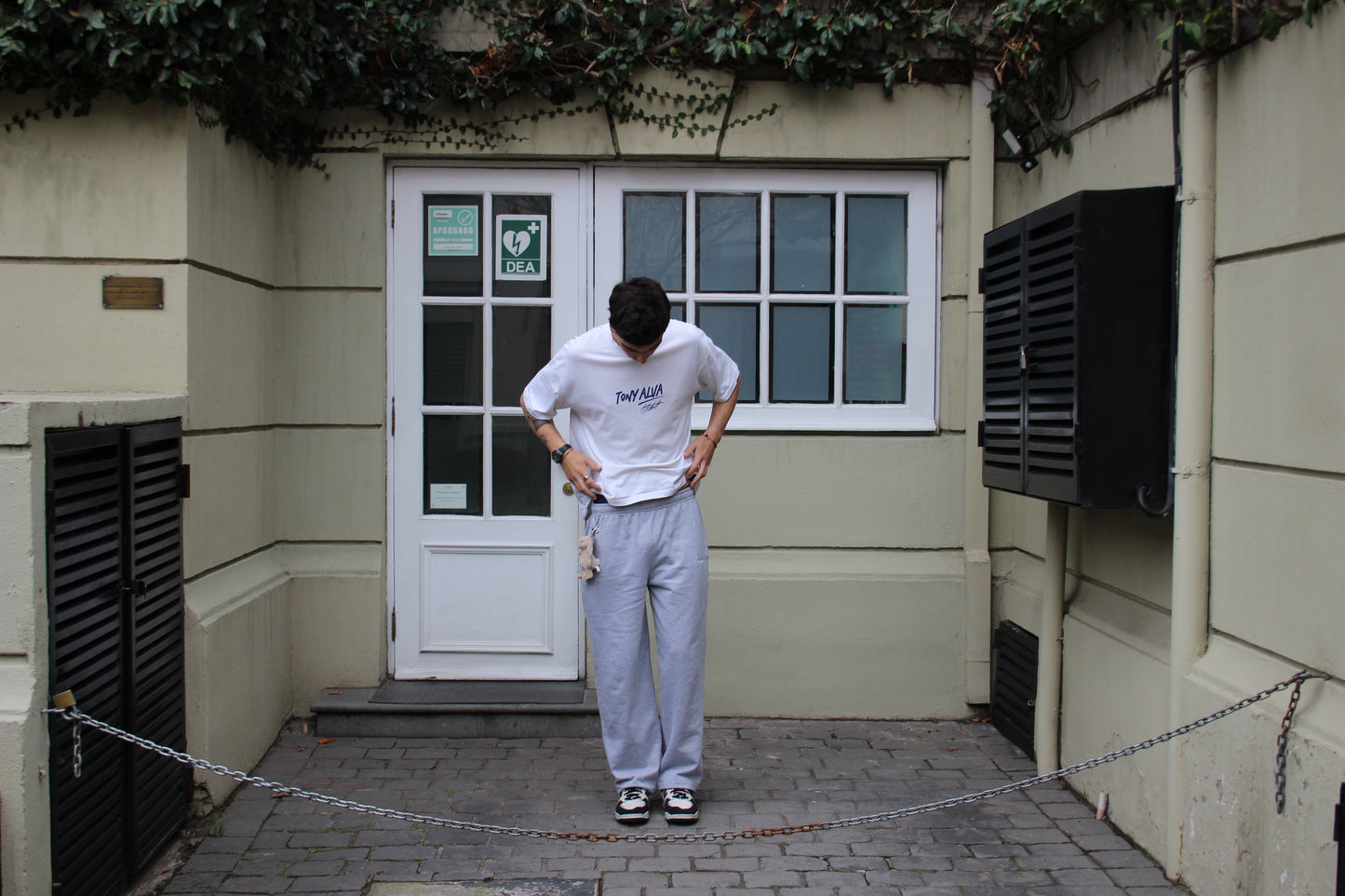 Buzo EFFORTLESS | Gris Based