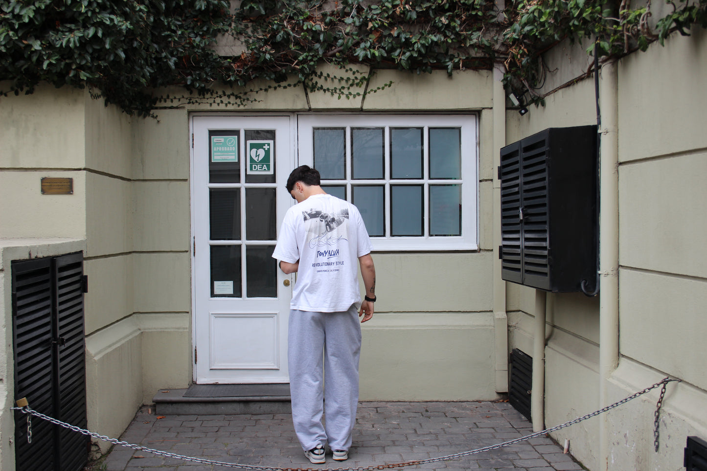 Buzo EFFORTLESS | Gris Based